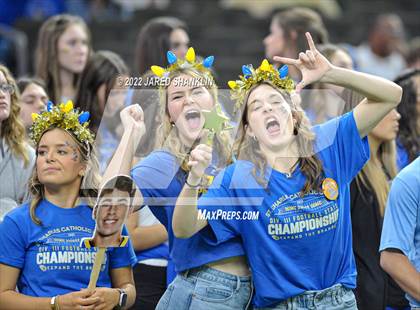 Thumbnail 1 in Dunham @ St. Charles Catholic (LHSAA Division III Select Final) photogallery.