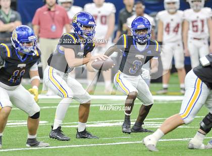 Thumbnail 2 in Dunham @ St. Charles Catholic (LHSAA Division III Select Final) photogallery.