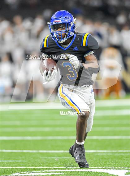 Thumbnail 3 in Dunham @ St. Charles Catholic (LHSAA Division III Select Final) photogallery.