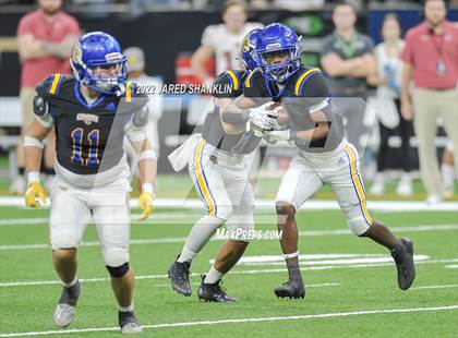 Thumbnail 3 in Dunham @ St. Charles Catholic (LHSAA Division III Select Final) photogallery.