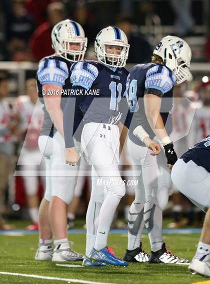 Thumbnail 3 in Yorktown vs. McLean photogallery.