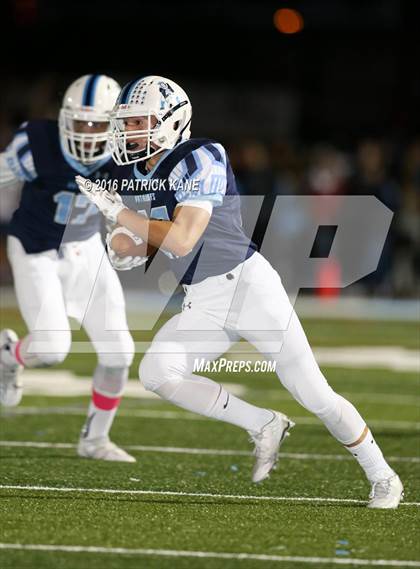 Thumbnail 3 in Yorktown vs. McLean photogallery.