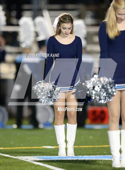Thumbnail 2 in Yorktown vs. McLean photogallery.