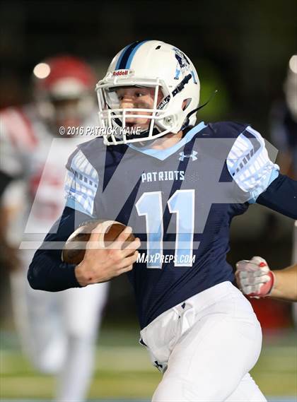 Thumbnail 2 in Yorktown vs. McLean photogallery.