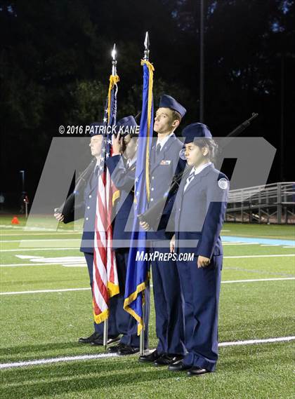 Thumbnail 2 in Yorktown vs. McLean photogallery.