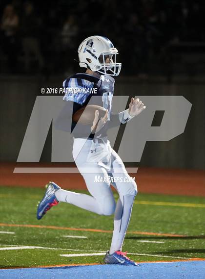 Thumbnail 2 in Yorktown vs. McLean photogallery.