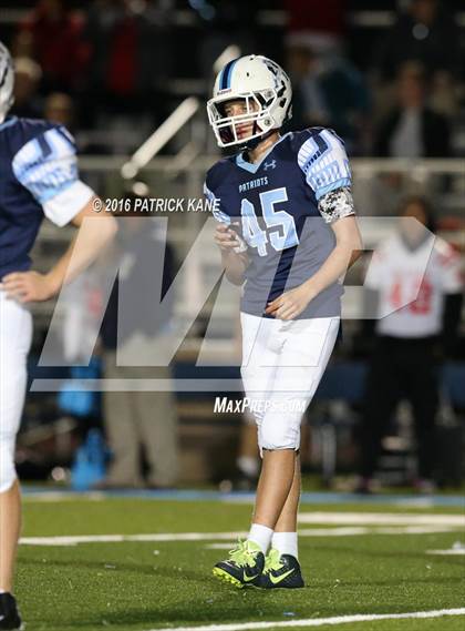 Thumbnail 3 in Yorktown vs. McLean photogallery.