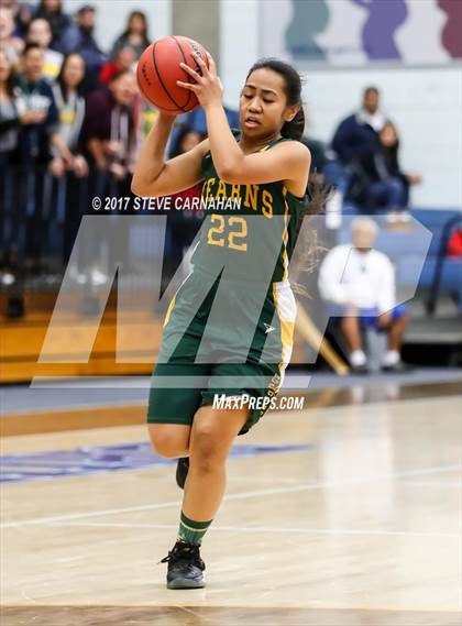 Thumbnail 2 in Kearns vs Springville (UHSAA 1st Round) photogallery.