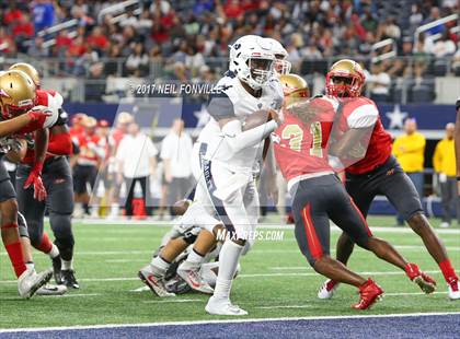 Thumbnail 1 in Allen vs. South Grand Prairie (UIL 6A DI Area Playoff) photogallery.