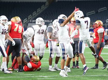 Thumbnail 1 in Allen vs. South Grand Prairie (UIL 6A DI Area Playoff) photogallery.