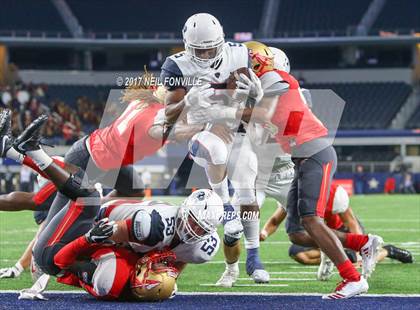 Thumbnail 2 in Allen vs. South Grand Prairie (UIL 6A DI Area Playoff) photogallery.