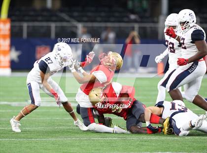 Thumbnail 3 in Allen vs. South Grand Prairie (UIL 6A DI Area Playoff) photogallery.