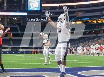 Thumbnail 1 in Allen vs. South Grand Prairie (UIL 6A DI Area Playoff) photogallery.