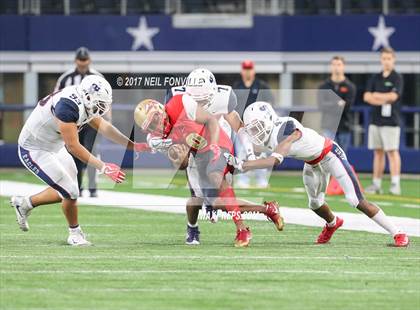 Thumbnail 2 in Allen vs. South Grand Prairie (UIL 6A DI Area Playoff) photogallery.