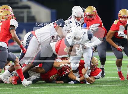 Thumbnail 3 in Allen vs. South Grand Prairie (UIL 6A DI Area Playoff) photogallery.