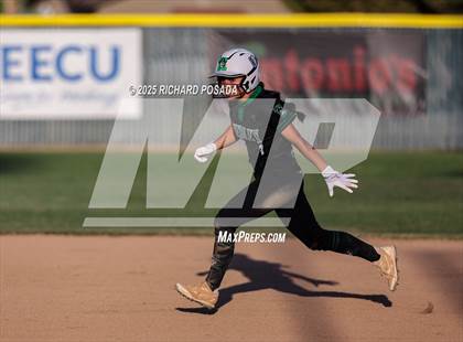 Thumbnail 3 in Reedley @ Selma photogallery.