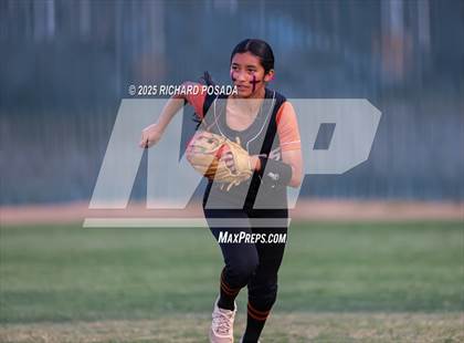 Thumbnail 1 in Reedley @ Selma photogallery.