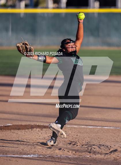 Thumbnail 1 in Reedley @ Selma photogallery.
