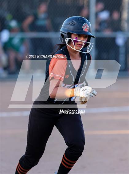 Thumbnail 2 in Reedley @ Selma photogallery.