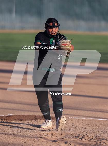 Thumbnail 2 in Reedley @ Selma photogallery.