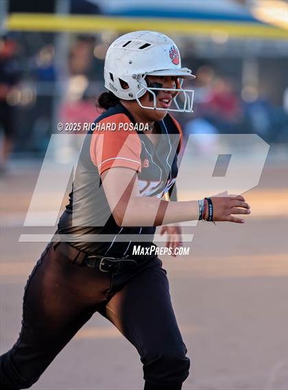 Thumbnail 1 in Reedley @ Selma photogallery.