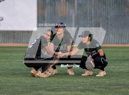 Thumbnail 3 in Reedley @ Selma photogallery.