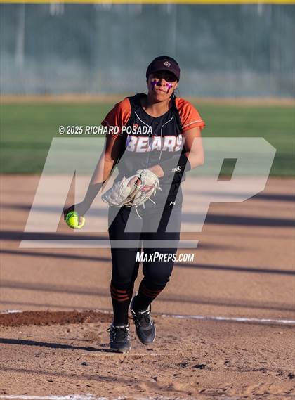 Thumbnail 3 in Reedley @ Selma photogallery.