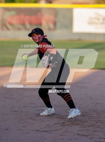 Thumbnail 1 in Reedley @ Selma photogallery.