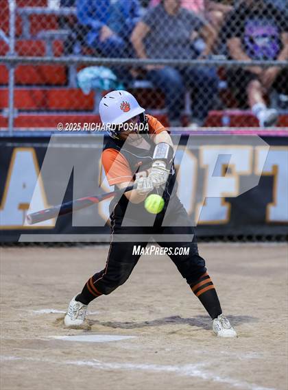 Thumbnail 1 in Reedley @ Selma photogallery.