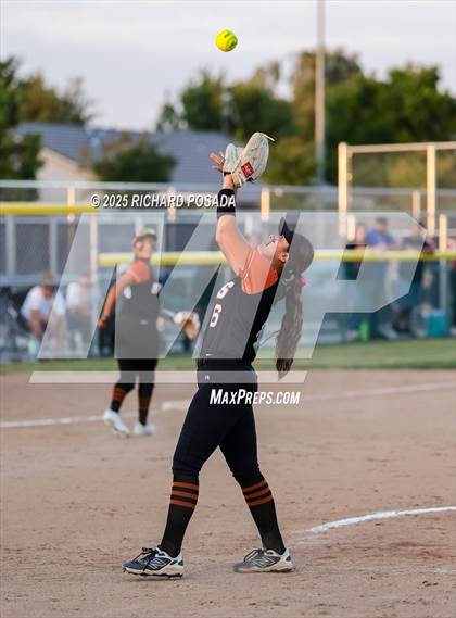 Thumbnail 1 in Reedley @ Selma photogallery.