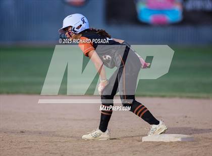 Thumbnail 1 in Reedley @ Selma photogallery.