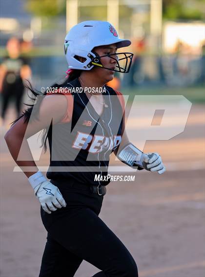 Thumbnail 3 in Reedley @ Selma photogallery.