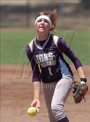 Thumbnail 2 in Elliot Christian vs. Big Valley Christian (CIF SJS D7 Final) photogallery.