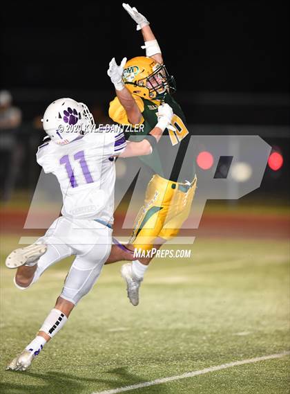 Thumbnail 2 in Boyd vs. Jacksboro photogallery.