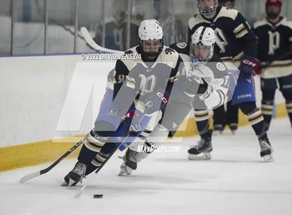 Thumbnail 1 in Portledge @ Delbarton photogallery.