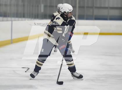 Thumbnail 1 in Portledge @ Delbarton photogallery.