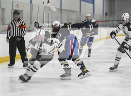 Thumbnail 1 in Portledge @ Delbarton photogallery.