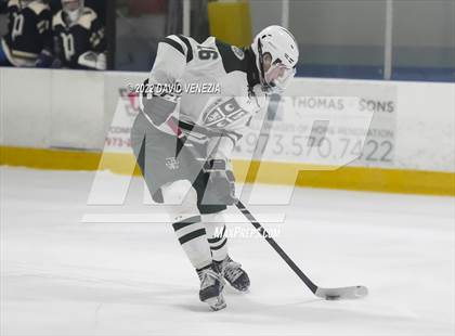 Thumbnail 1 in Portledge @ Delbarton photogallery.