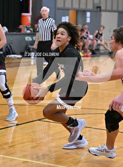 Thumbnail 3 in Davenport vs Blanco (Marion Basketball Tournament) photogallery.