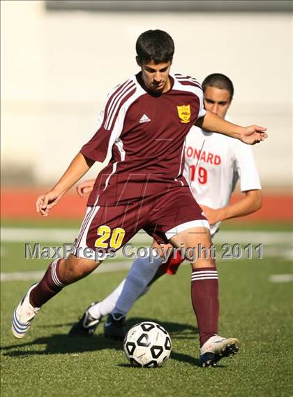 Thumbnail 1 in Windsor @ Conard photogallery.