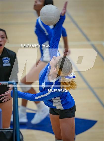 Thumbnail 2 in Marcos de Niza @ Mesquite photogallery.
