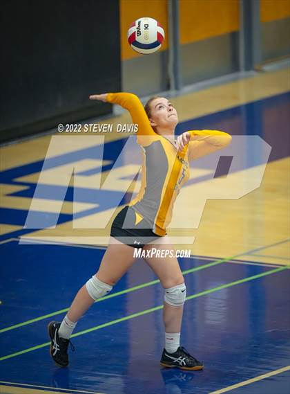 Thumbnail 2 in Marcos de Niza @ Mesquite photogallery.