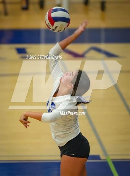 Thumbnail 2 in Marcos de Niza @ Mesquite photogallery.