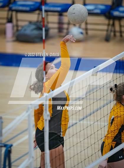 Thumbnail 2 in Marcos de Niza @ Mesquite photogallery.