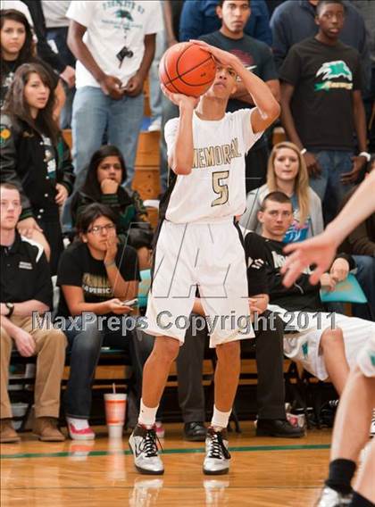 Thumbnail 2 in Pasadena Memorial vs Smithson Valley (McDonald's Texas Invitational)  photogallery.