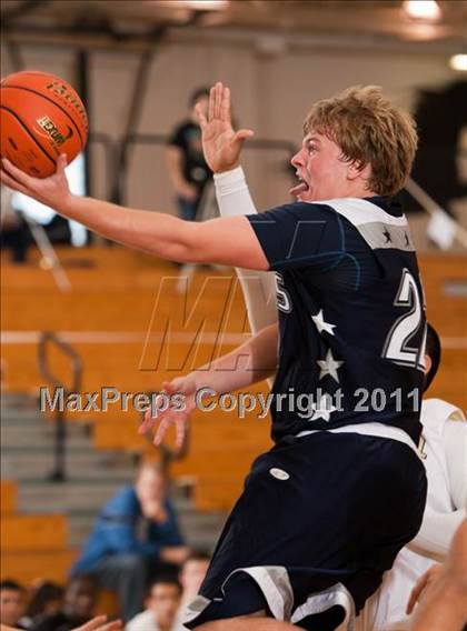 Thumbnail 3 in Pasadena Memorial vs Smithson Valley (McDonald's Texas Invitational)  photogallery.
