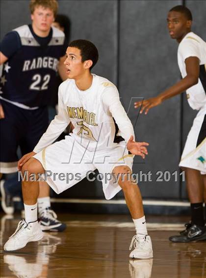 Thumbnail 3 in Pasadena Memorial vs Smithson Valley (McDonald's Texas Invitational)  photogallery.