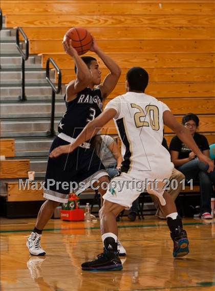 Thumbnail 3 in Pasadena Memorial vs Smithson Valley (McDonald's Texas Invitational)  photogallery.