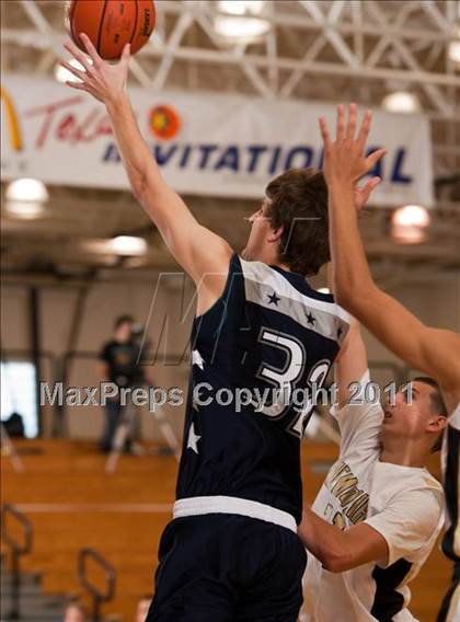 Thumbnail 3 in Pasadena Memorial vs Smithson Valley (McDonald's Texas Invitational)  photogallery.