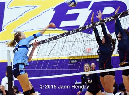 Thumbnail 1 in Coronado vs. Marymount (Durango Fall Classic) photogallery.